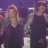Watch: TOMMY LEE Plays First Full Set With MÖTLEY CRÜE During ‘The Stadium Tour’